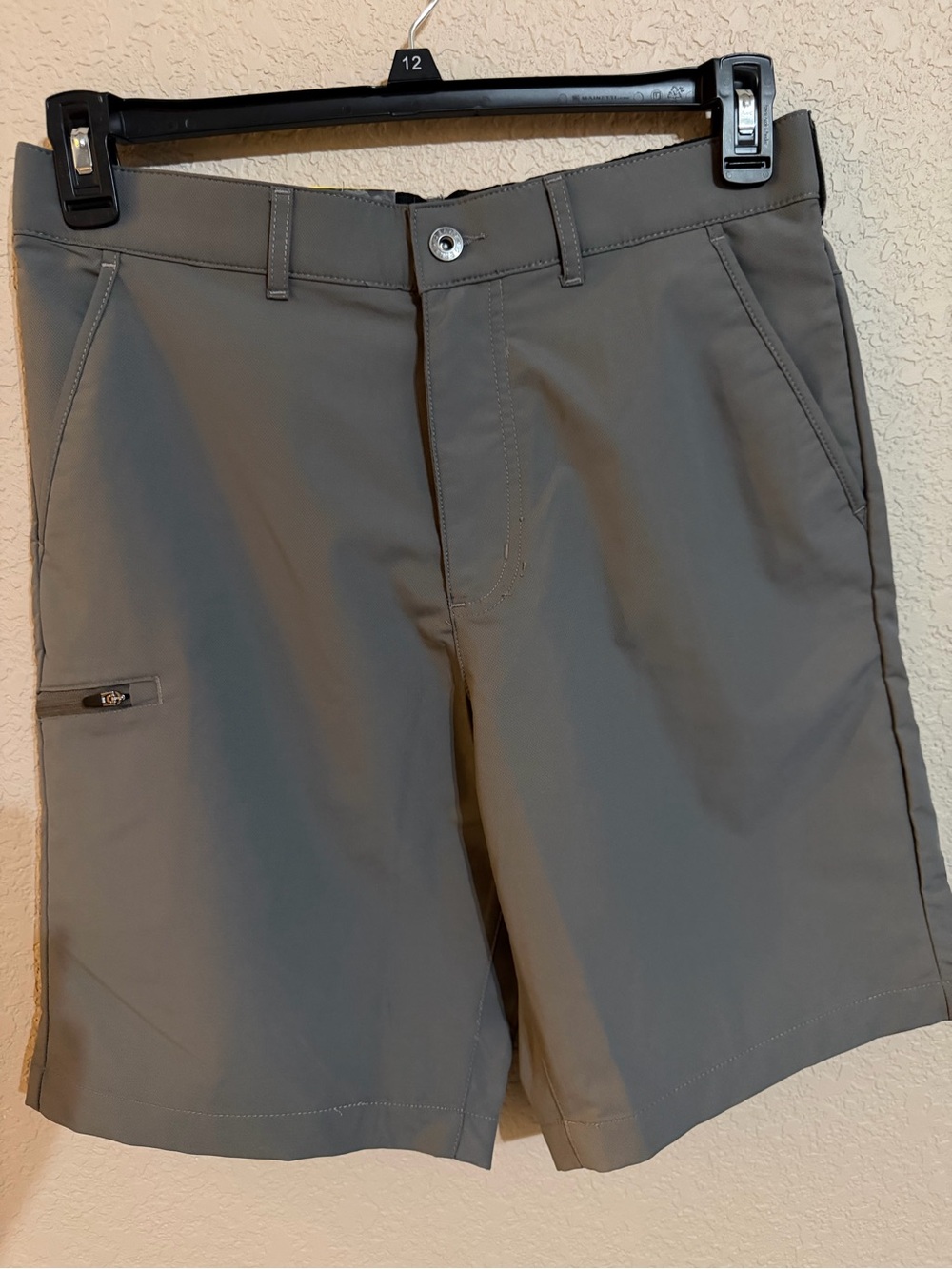 Gerry Weber Men's Grey Athletic
Tech Shorts Sz 32